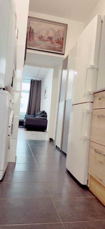 H Comfort Apartment 5P Af Wina Bagian luar foto