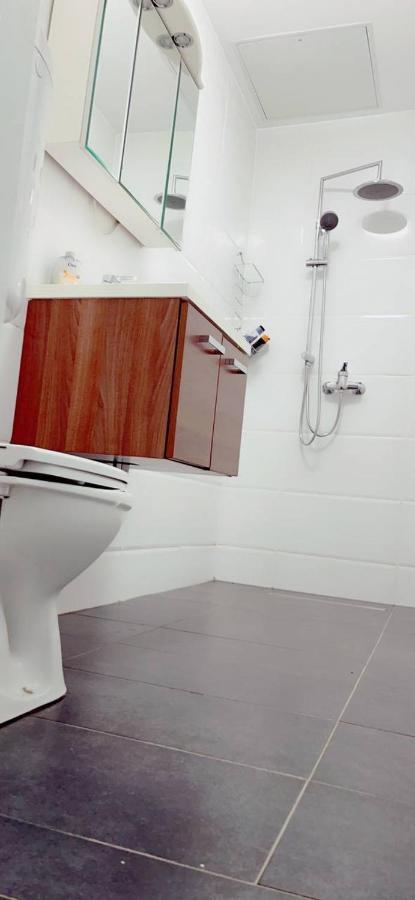 H Comfort Apartment 5P Af Wina Bagian luar foto